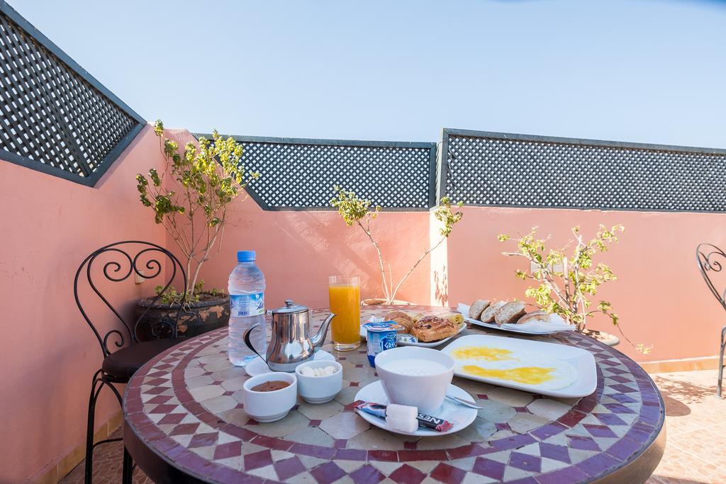 里亚德哈姆扎住宿加早餐旅馆 马拉喀什 外观 照片